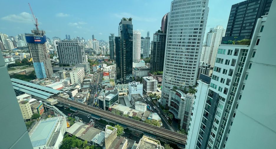 Wohnung zur Miete mit 2 Zimmer in Khlong Toei, Bangkok