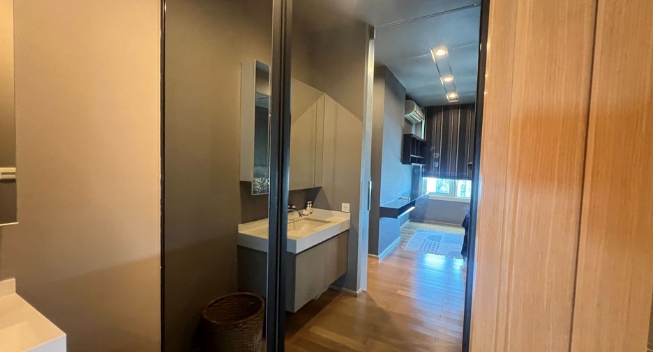 Wohnung zur Miete mit 2 Zimmer in Khlong Toei, Bangkok