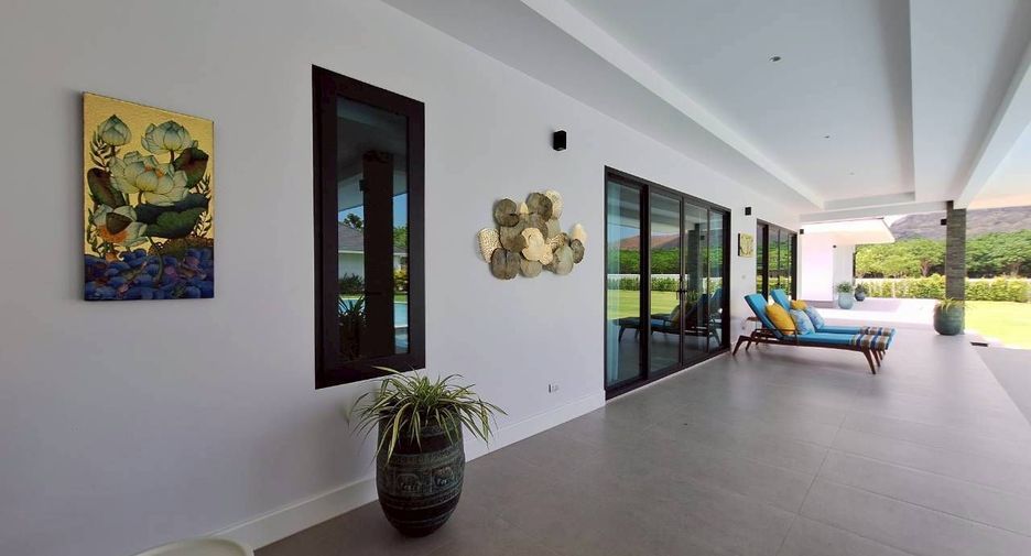 For sale 6 bedrooms villa in Hua Hin, Prachuap Khiri Khan