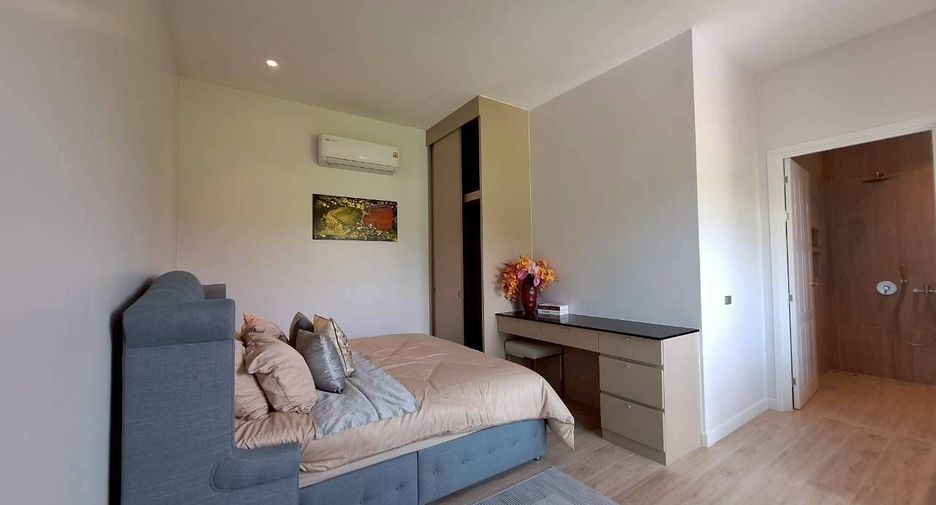 For sale 6 bedrooms villa in Hua Hin, Prachuap Khiri Khan