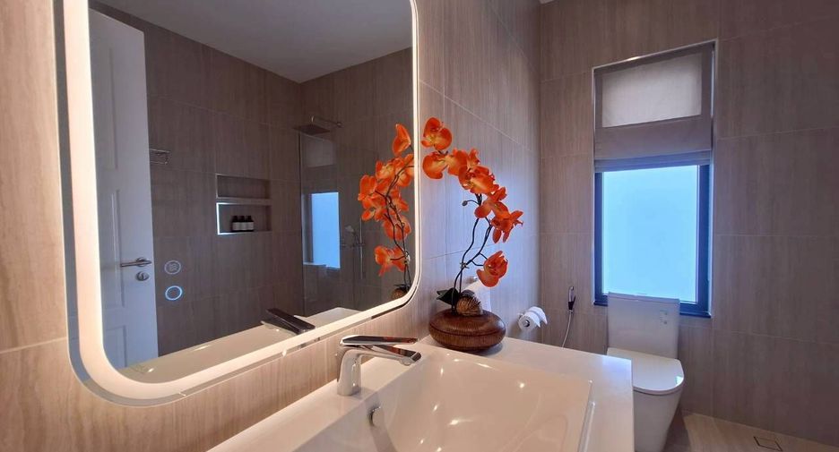 For sale 6 bedrooms villa in Hua Hin, Prachuap Khiri Khan