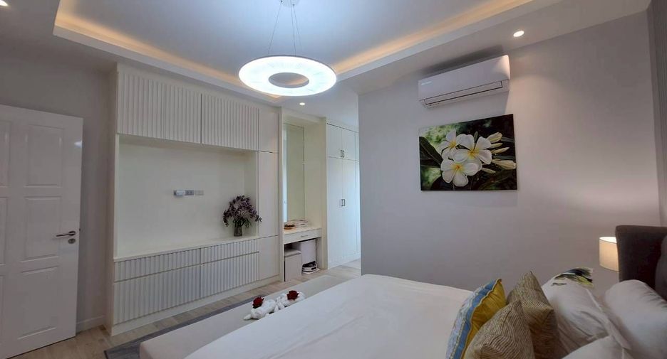 For sale 6 bedrooms villa in Hua Hin, Prachuap Khiri Khan