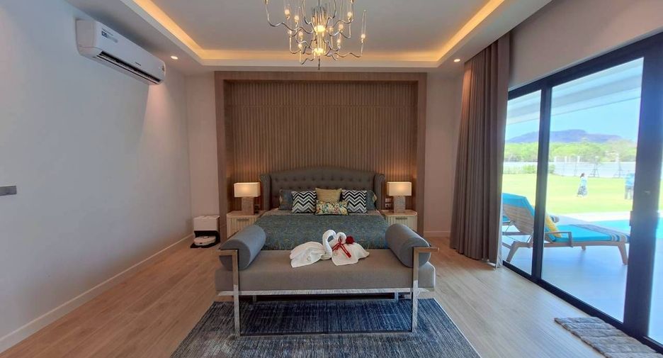 For sale 6 bedrooms villa in Hua Hin, Prachuap Khiri Khan