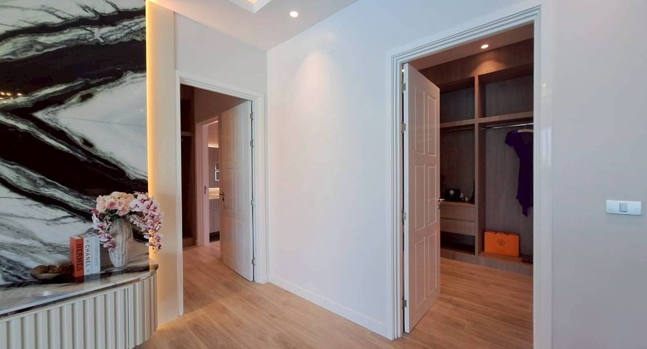 For sale 6 bedrooms villa in Hua Hin, Prachuap Khiri Khan