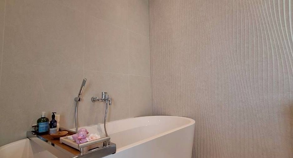 For sale 6 bedrooms villa in Hua Hin, Prachuap Khiri Khan