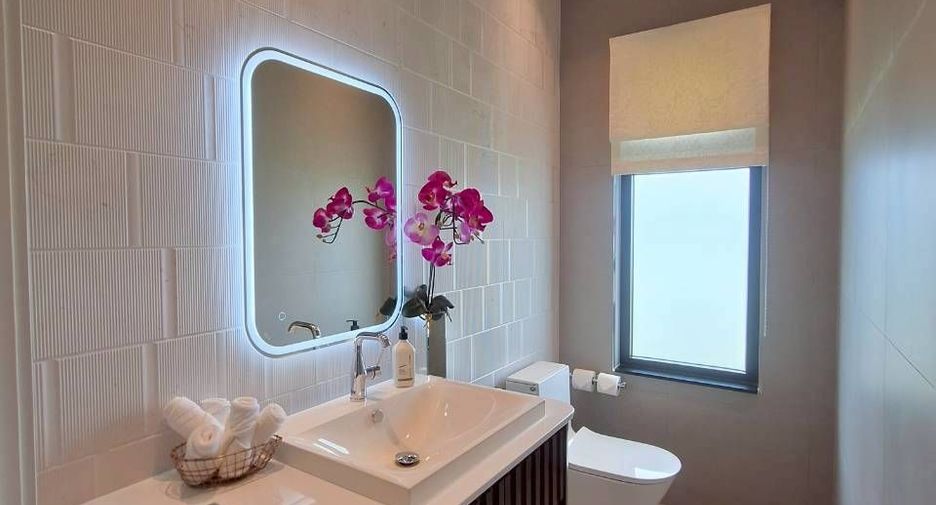For sale 6 bedrooms villa in Hua Hin, Prachuap Khiri Khan