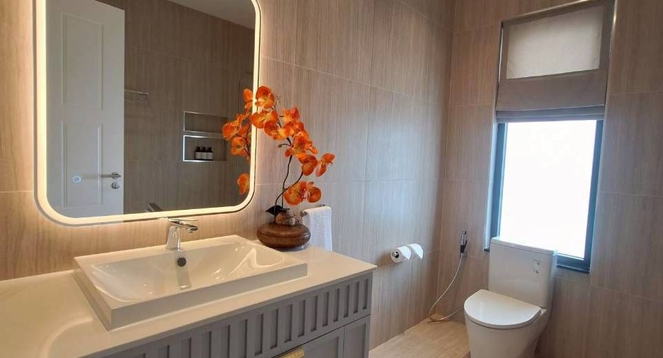 For sale 6 bedrooms villa in Hua Hin, Prachuap Khiri Khan