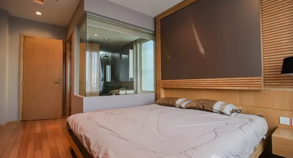 For rent 2 bedrooms condo in Khlong Toei, Bangkok