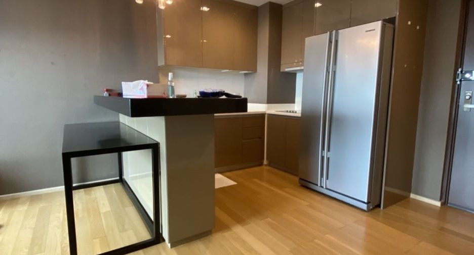 For sale 2 bedrooms condo in Khlong Toei, Bangkok