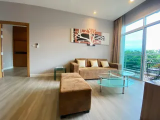 À louer 2 chambres condo à Mueang Chiang Mai, Chiang Mai
