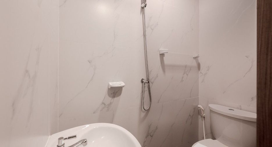 Wohnung zur Miete mit 3 Zimmer in Khlong Toei, Bangkok