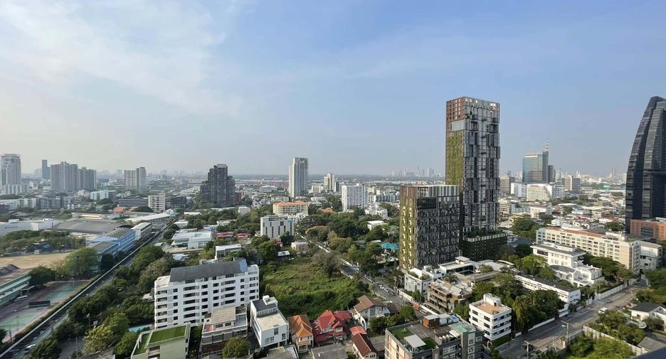 For sale and for rent 2 bedrooms condo in Khlong Toei, Bangkok
