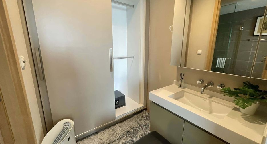 For sale and for rent 2 bedrooms condo in Khlong Toei, Bangkok