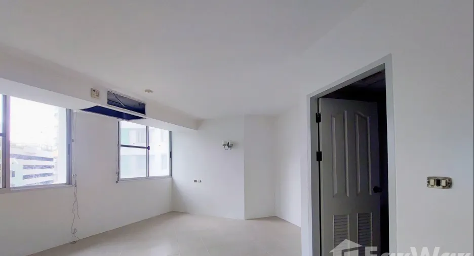À vendre 2 chambres condo à Chatuchak, Bangkok