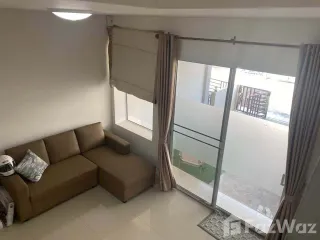 Casa adosada en alquiler de 3 habitaciones en Saraphi, Chiang Mai