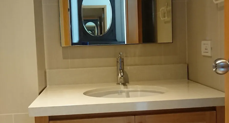 Condo en alquiler de 2 habitaciones en Khlong Toei, Bangkok
