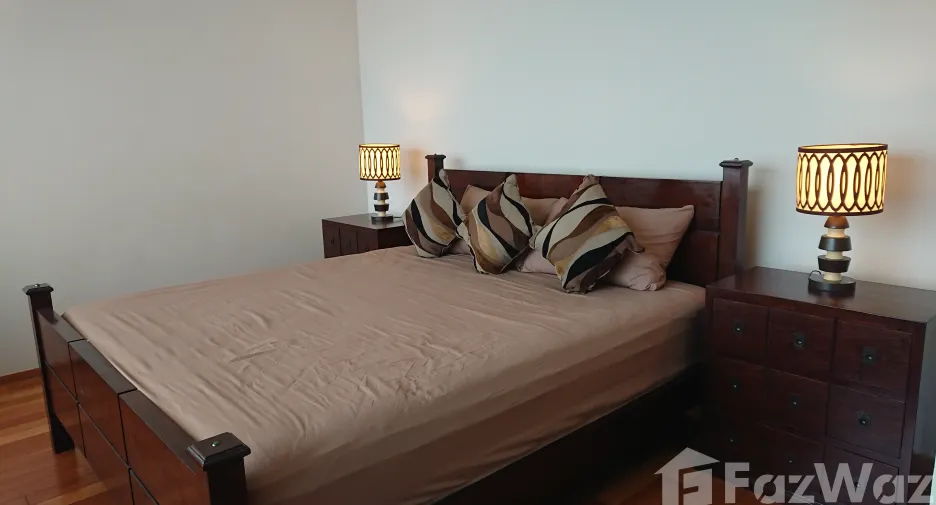 Condo en alquiler de 2 habitaciones en Khlong Toei, Bangkok