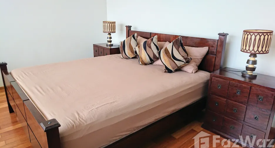 Condo en alquiler de 2 habitaciones en Khlong Toei, Bangkok