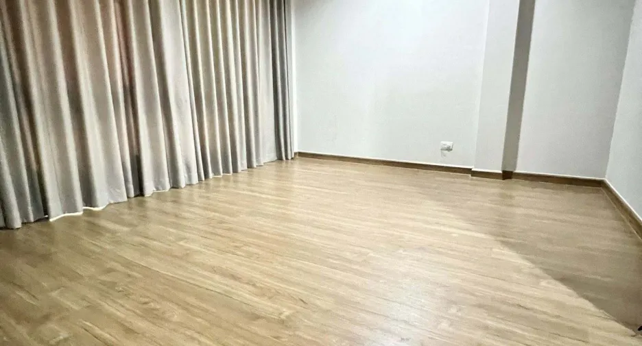 ให้เช่า 4 ห้องนอน บ้านเดี่ยว ใน วังทองหลาง, กรุงเทพฯ
