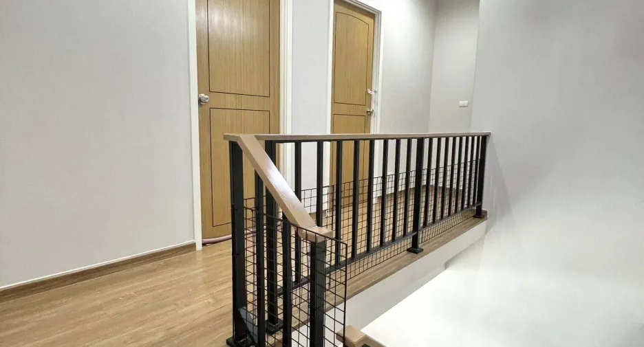 ให้เช่า 4 ห้องนอน บ้านเดี่ยว ใน วังทองหลาง, กรุงเทพฯ