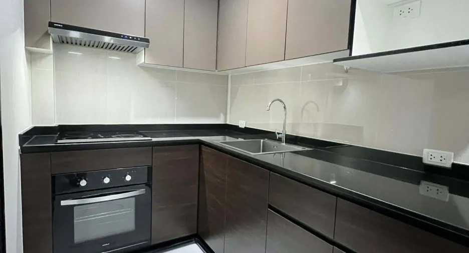 ให้เช่า 4 ห้องนอน บ้านเดี่ยว ใน วังทองหลาง, กรุงเทพฯ