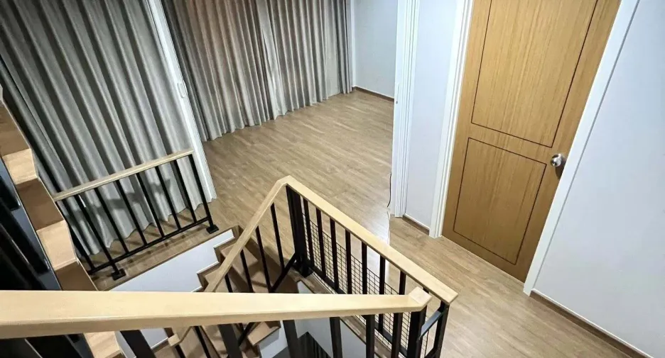 ให้เช่า 4 ห้องนอน บ้านเดี่ยว ใน วังทองหลาง, กรุงเทพฯ