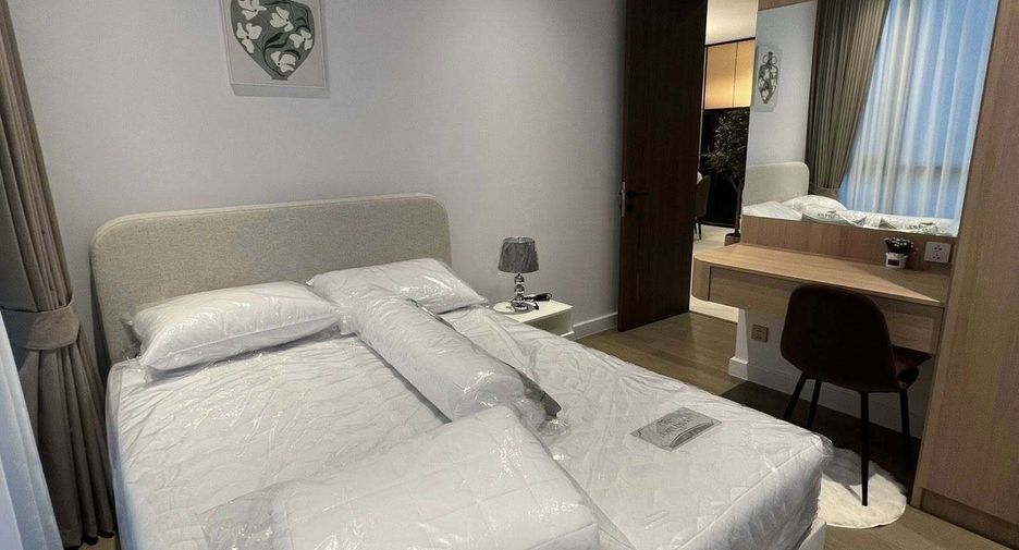 Condo en alquiler de 3 habitaciones en Sathon, Bangkok