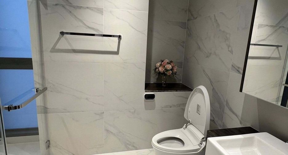 Condo en alquiler de 3 habitaciones en Sathon, Bangkok