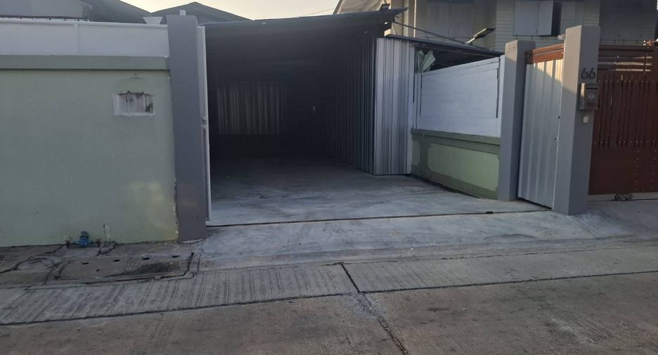 For sale 5 bedrooms house in Bang Khae, Bangkok