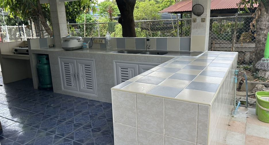 For sale 5 bedrooms house in Bang Khae, Bangkok