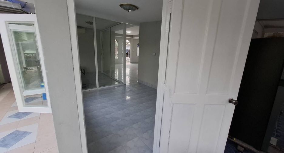For sale 5 bedrooms house in Bang Khae, Bangkok