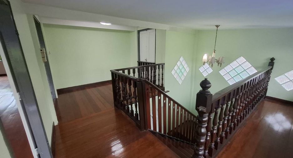 For sale 5 bedrooms house in Bang Khae, Bangkok