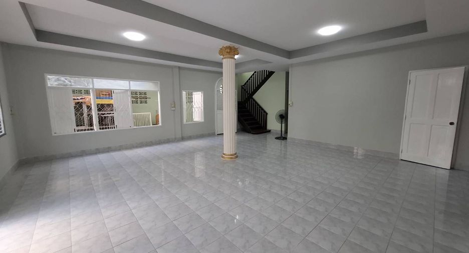 For sale 5 bedrooms house in Bang Khae, Bangkok