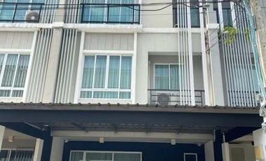 ให้เช่า 3 ห้องนอน ทาวน์เฮ้าส์ ใน สวนหลวง, กรุงเทพฯ