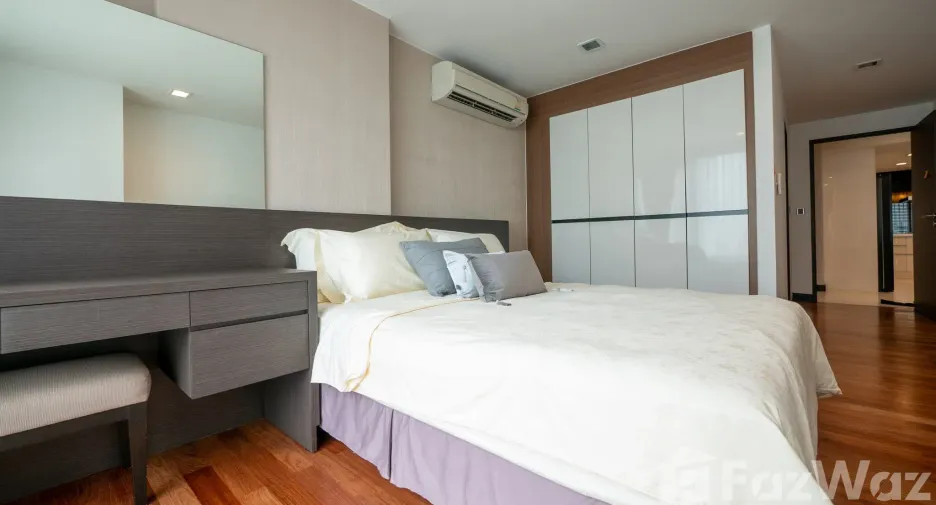 For rent 3 bedrooms condo in Watthana, Bangkok