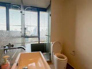 Wohnung zum Kauf mit 2 Zimmer in Khlong Toei, Bangkok