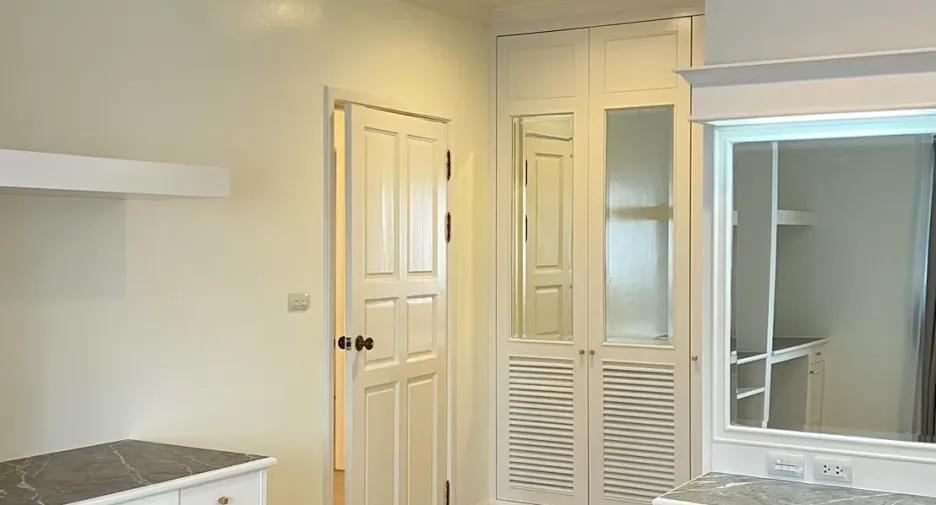 Condo en alquiler de 4 habitaciones en Watthana, Bangkok