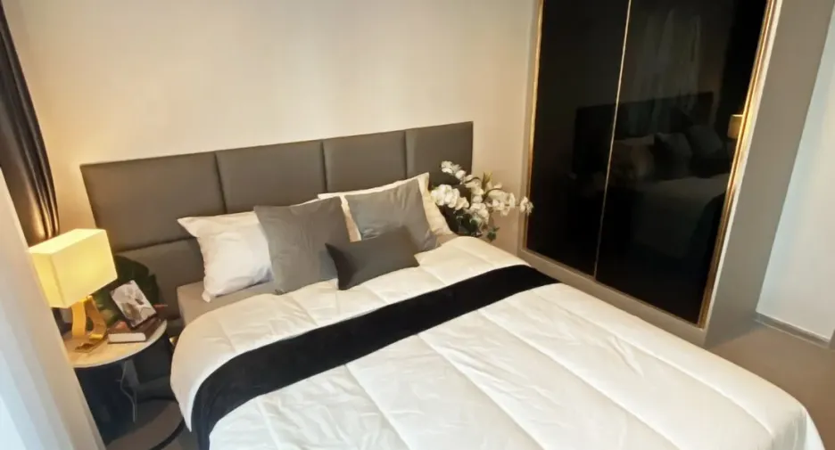For sale and for rent 2 bedrooms condo in Huai Khwang, Bangkok