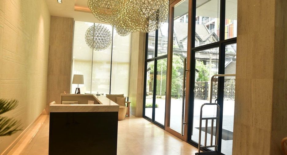 For sale 2 ベッドルーム condo in Khlong Toei, Bangkok