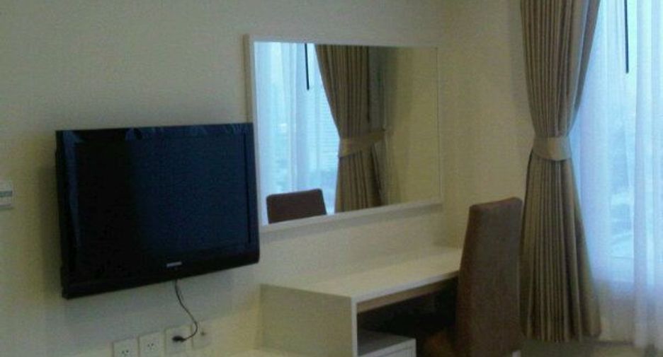 For sale 3 bedrooms condo in Khlong Toei, Bangkok