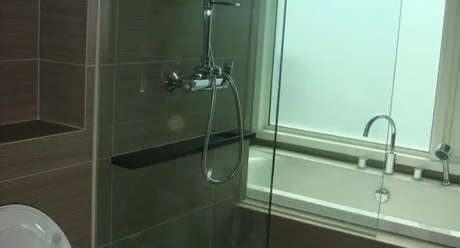 For sale 3 bedrooms condo in Khlong Toei, Bangkok