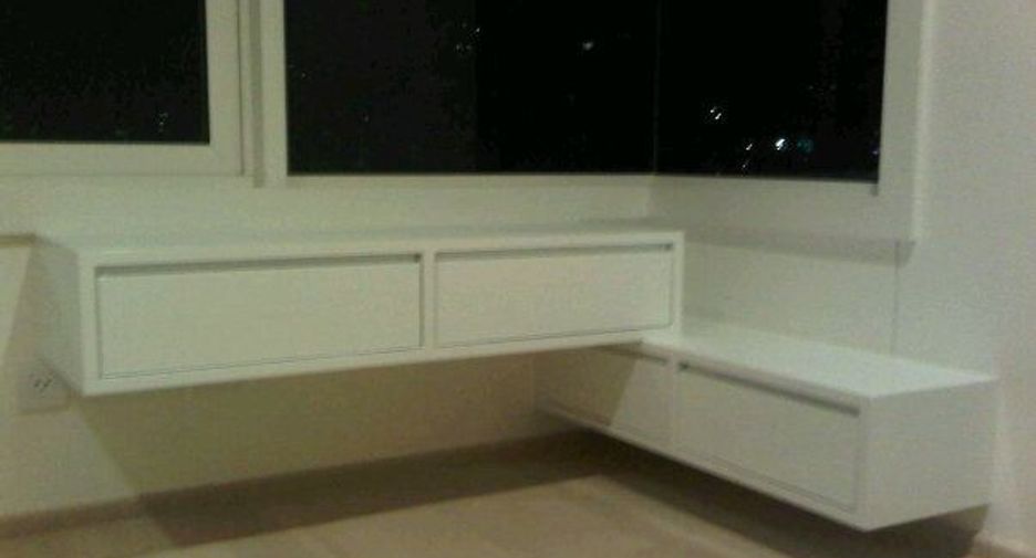 For sale 3 bedrooms condo in Khlong Toei, Bangkok