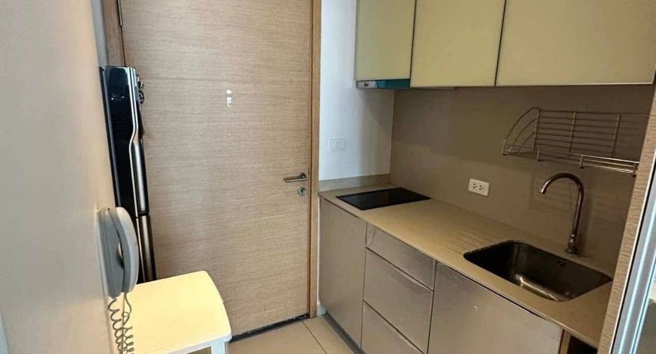 Condo en alquiler de estudio en Khlong Toei, Bangkok