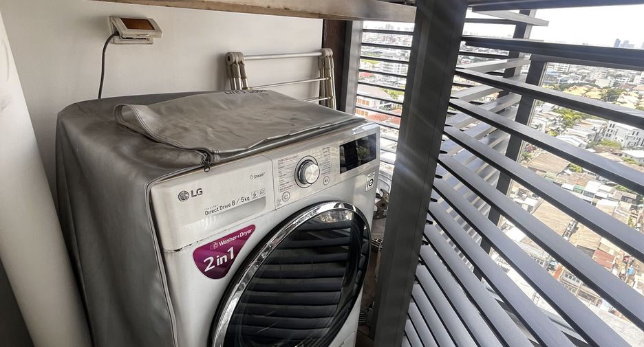 Condo en alquiler de 2 habitaciones en Khlong Toei, Bangkok