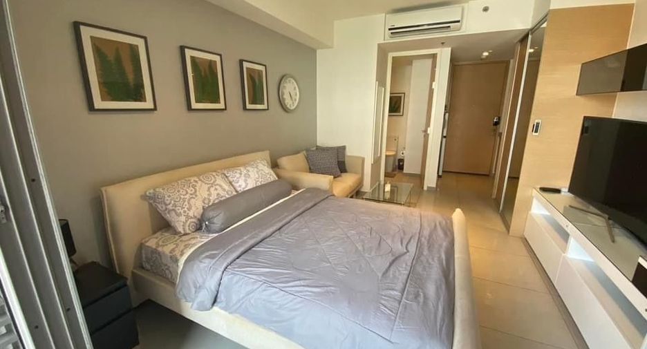 For rent studio condo in Khlong Toei, Bangkok