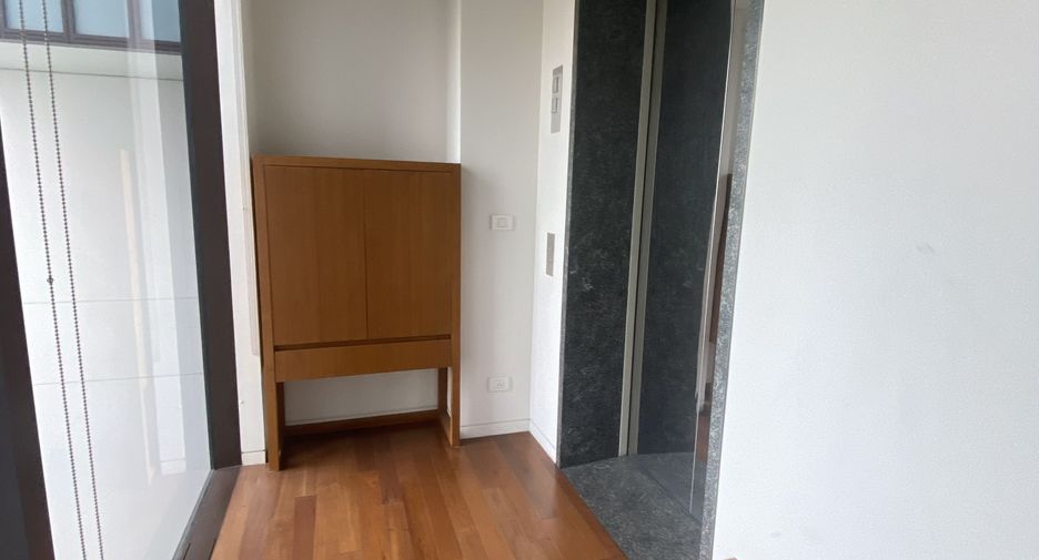 Wohnung zum Kauf mit 1 Zimmer in Pathum Wan, Bangkok