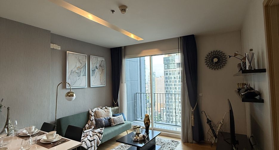 Condo en alquiler de 1 habitaciones en Khlong Toei, Bangkok