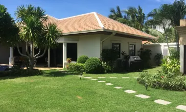For sale そして for rent 3 ベッドルーム villa in Bang Lamung, Chonburi