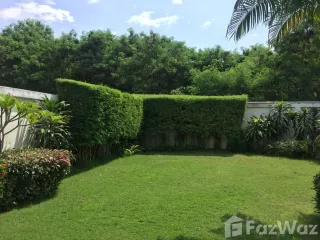 Villa en venta y en alquiler de 3 habitaciones en Bang Lamung, Chonburi