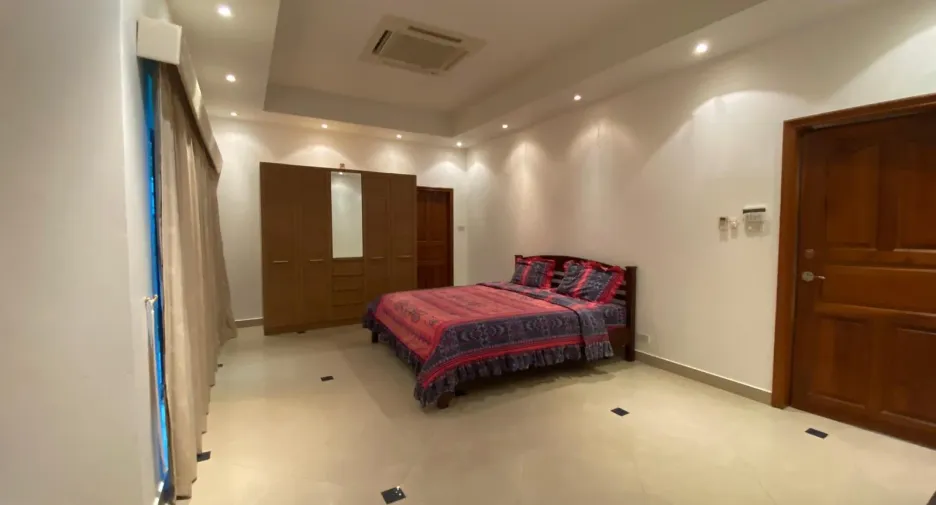 For sale そして for rent 3 ベッドルーム villa in Bang Lamung, Chonburi